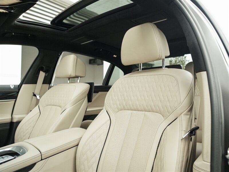 2017 BMW 7 Series M760i xDrive - Photo 25 - Bonita Springs, FL 34134