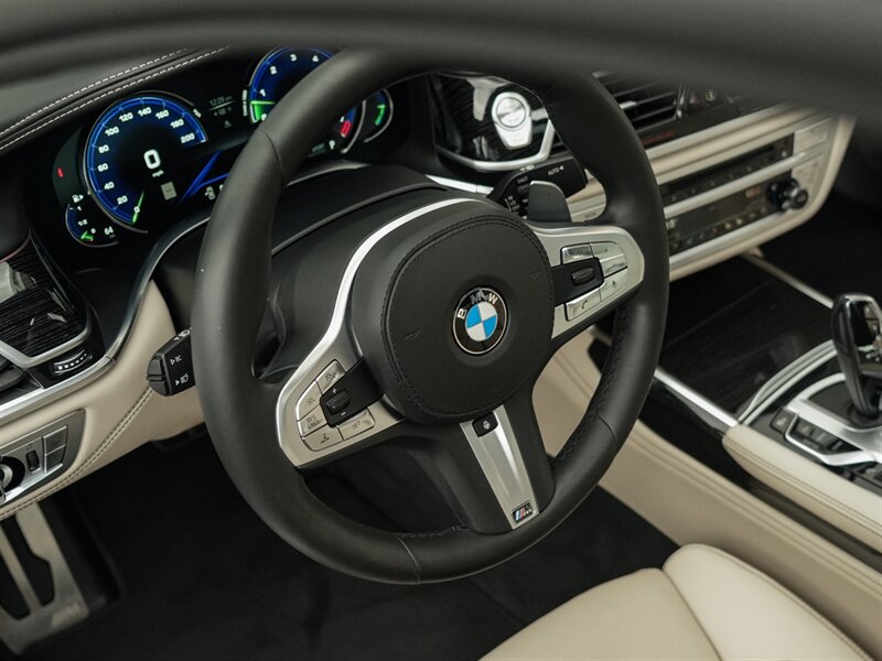 2017 BMW 7 Series M760i xDrive - Photo 37 - Bonita Springs, FL 34134