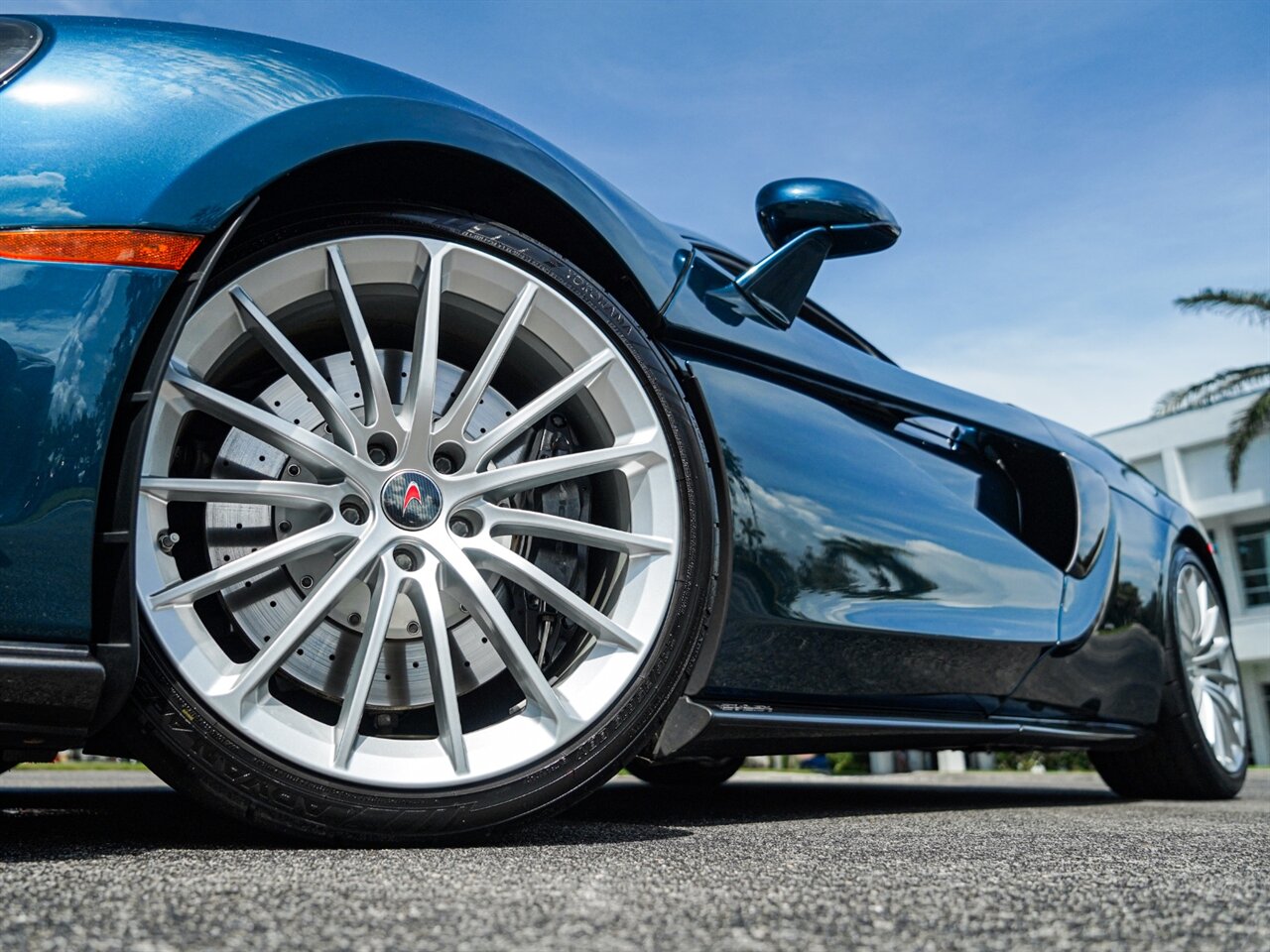 2017 McLaren 570GT   - Photo 11 - Bonita Springs, FL 34134