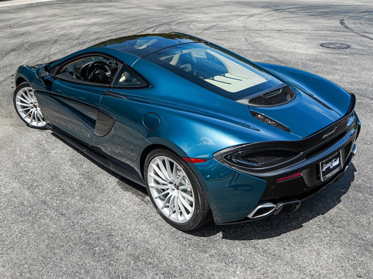 2017 McLaren 570GT   - Photo 48 - Bonita Springs, FL 34134