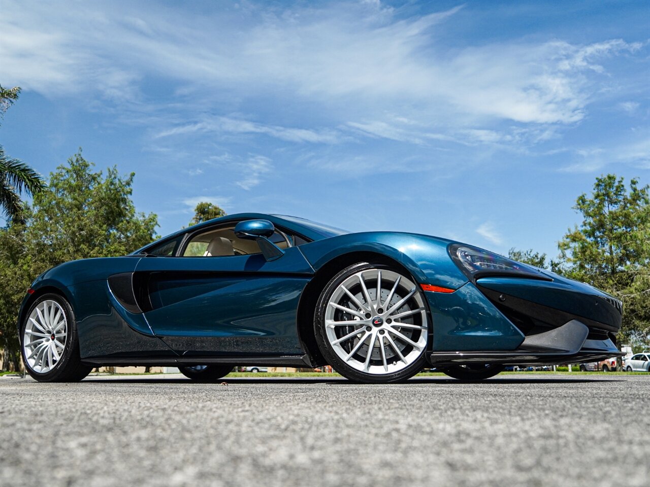 2017 McLaren 570GT   - Photo 64 - Bonita Springs, FL 34134