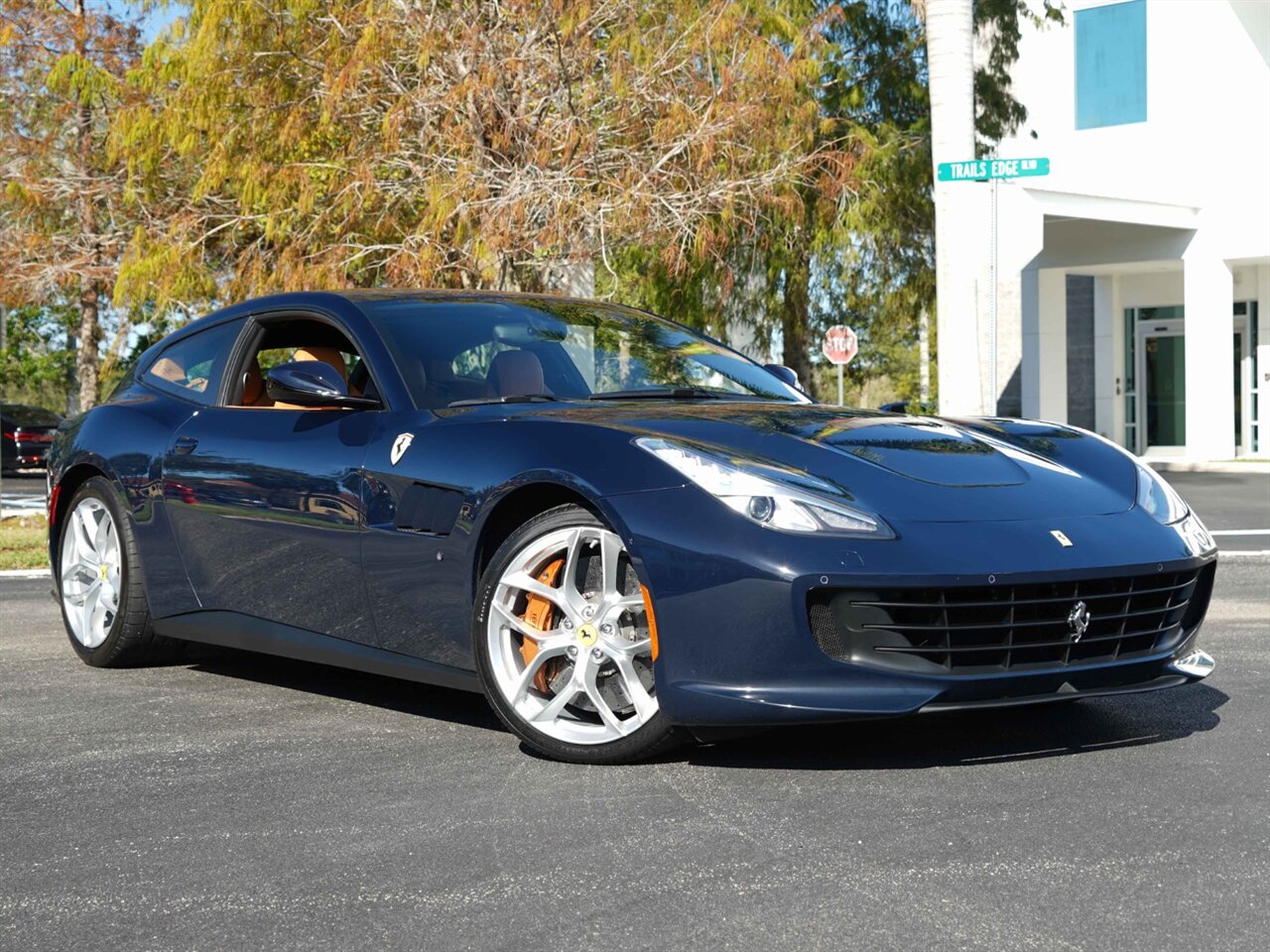 2018 Ferrari GTC4Lusso T   - Photo 22 - Bonita Springs, FL 34134