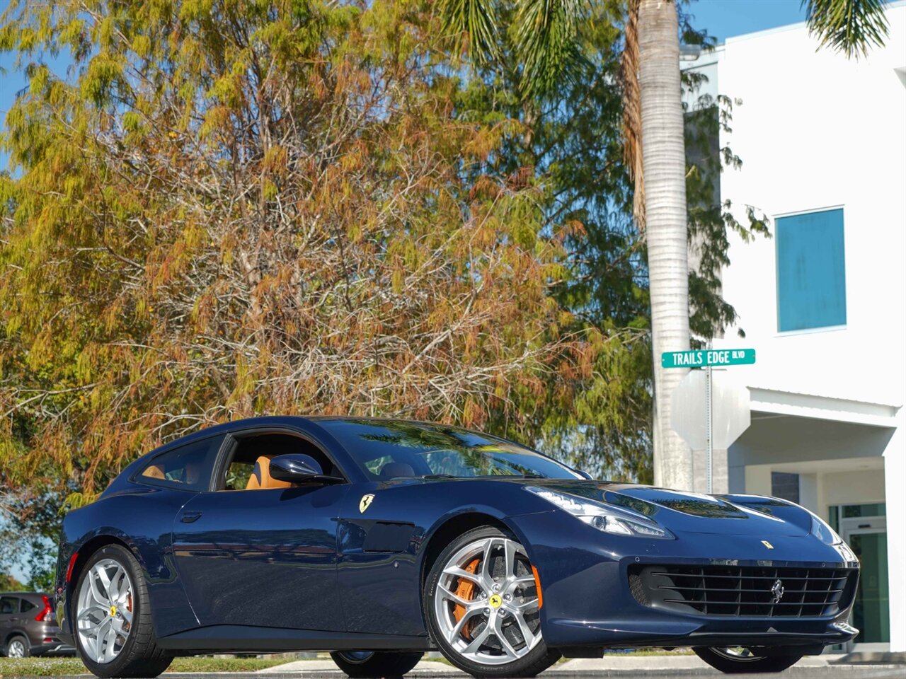 2018 Ferrari GTC4Lusso T   - Photo 6 - Bonita Springs, FL 34134