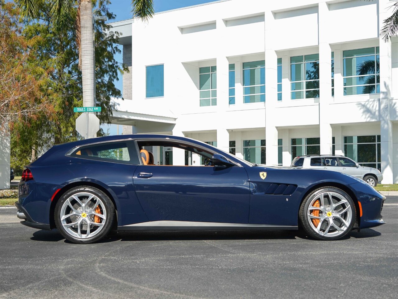 2018 Ferrari GTC4Lusso T   - Photo 19 - Bonita Springs, FL 34134