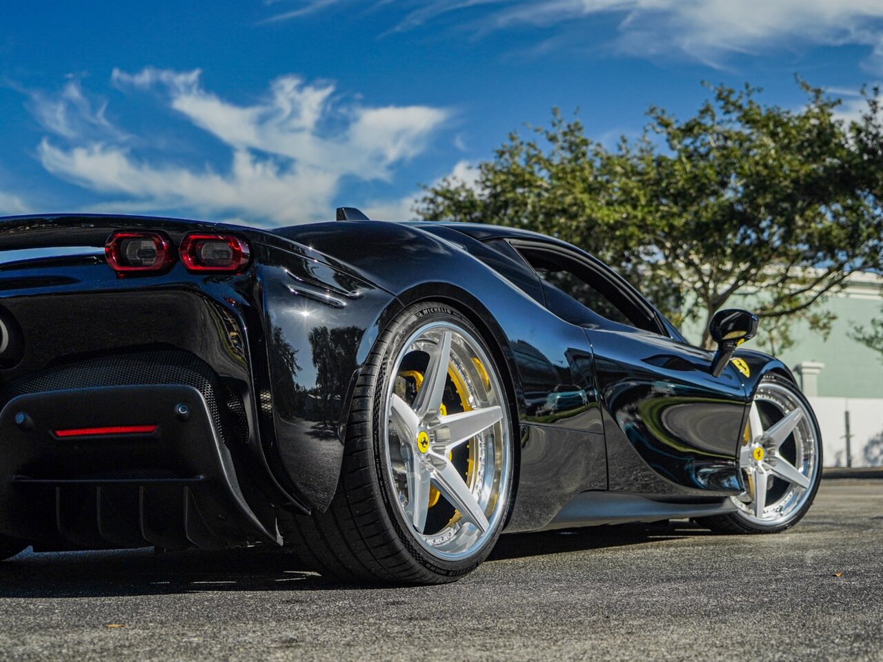 2022 Ferrari SF90 Stradale   - Photo 61 - Bonita Springs, FL 34134