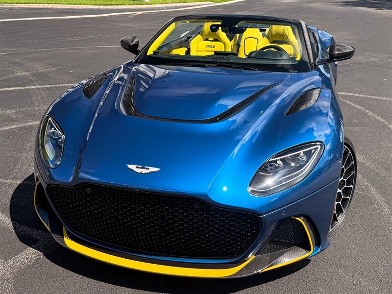 2023 Aston Martin DBS Superleggera - Photo 9 - Bonita Springs, FL 34134