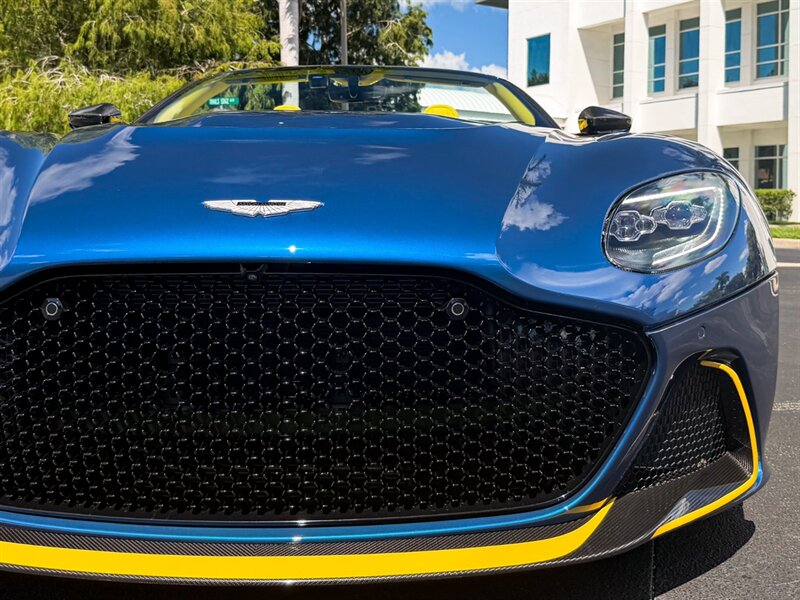 2023 Aston Martin DBS Superleggera - Photo 5 - Bonita Springs, FL 34134