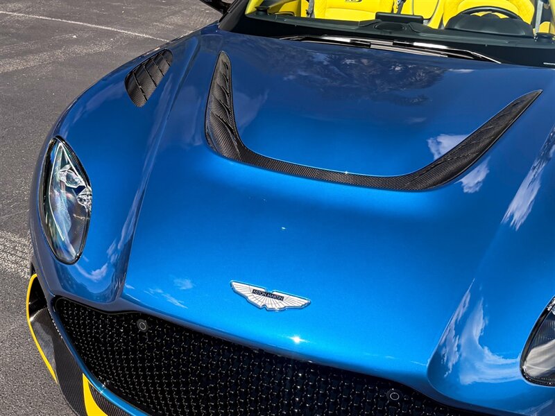 2023 Aston Martin DBS Superleggera - Photo 6 - Bonita Springs, FL 34134