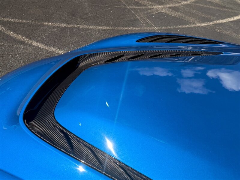 2023 Aston Martin DBS Superleggera - Photo 4 - Bonita Springs, FL 34134