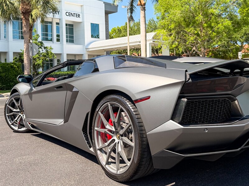 2017 Lamborghini Aventador LP 700-4   - Photo 46 - Bonita Springs, FL 34134