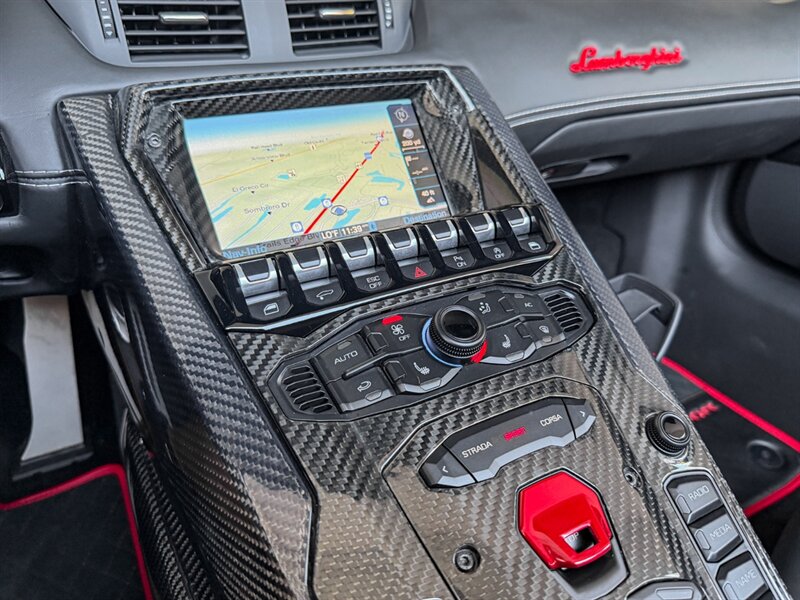 2017 Lamborghini Aventador LP 700-4   - Photo 19 - Bonita Springs, FL 34134