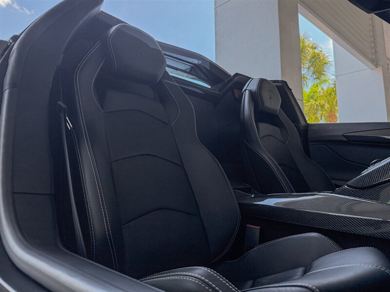 2017 Lamborghini Aventador LP 700-4   - Photo 31 - Bonita Springs, FL 34134