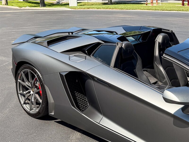 2017 Lamborghini Aventador LP 700-4   - Photo 61 - Bonita Springs, FL 34134