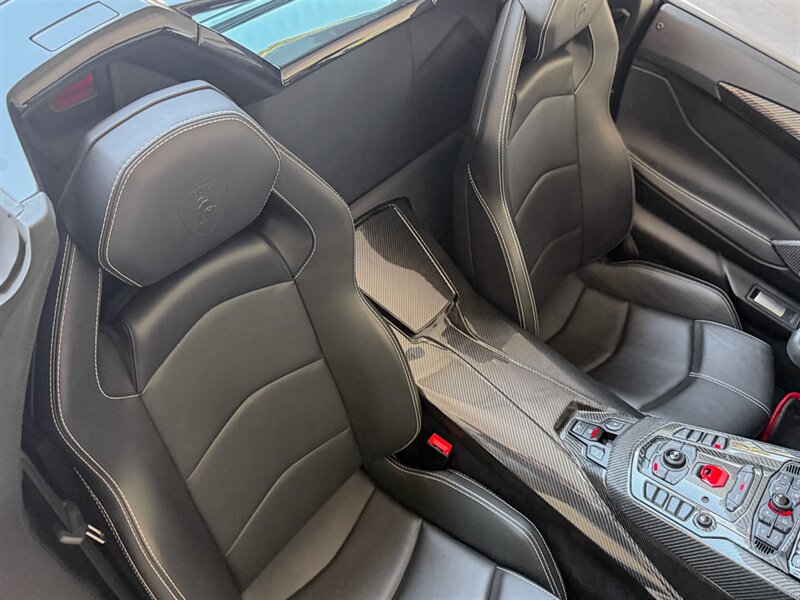 2017 Lamborghini Aventador LP 700-4   - Photo 32 - Bonita Springs, FL 34134
