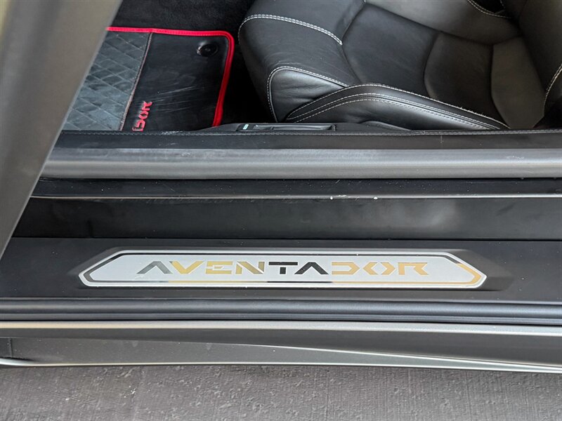 2017 Lamborghini Aventador LP 700-4   - Photo 27 - Bonita Springs, FL 34134