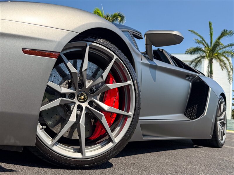 2017 Lamborghini Aventador LP 700-4   - Photo 13 - Bonita Springs, FL 34134