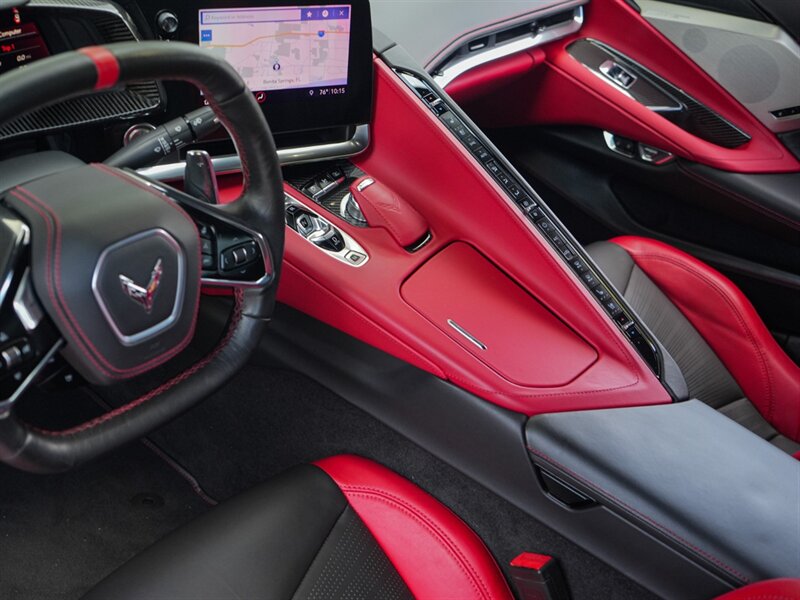 2020 Chevrolet Corvette Stingray   - Photo 13 - Bonita Springs, FL 34134