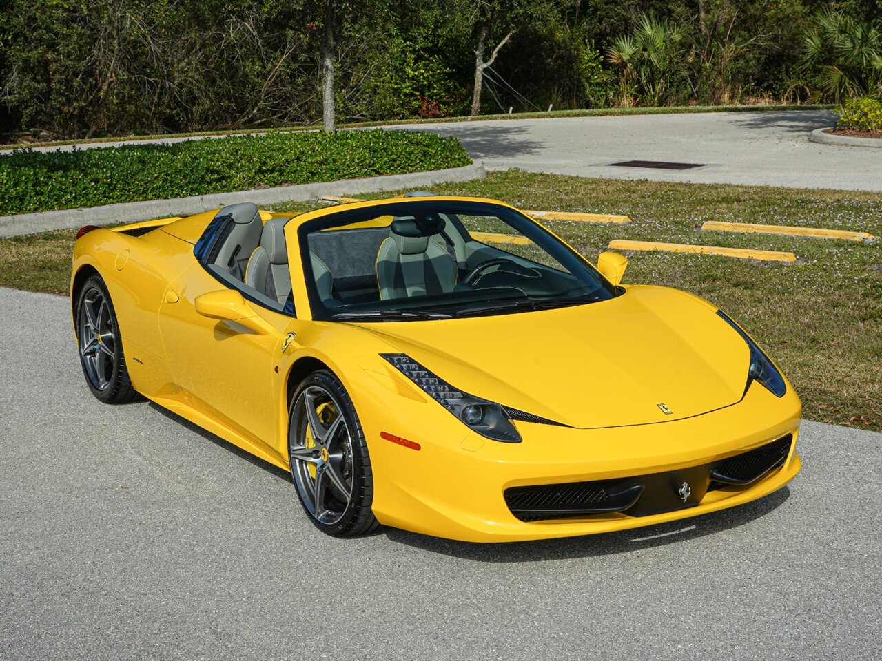 2015 Ferrari 458 Spider   - Photo 8 - Bonita Springs, FL 34134