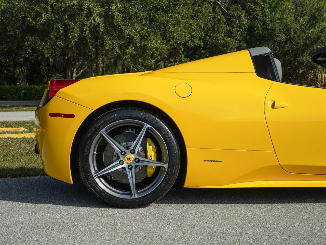 2015 Ferrari 458 Spider   - Photo 27 - Bonita Springs, FL 34134