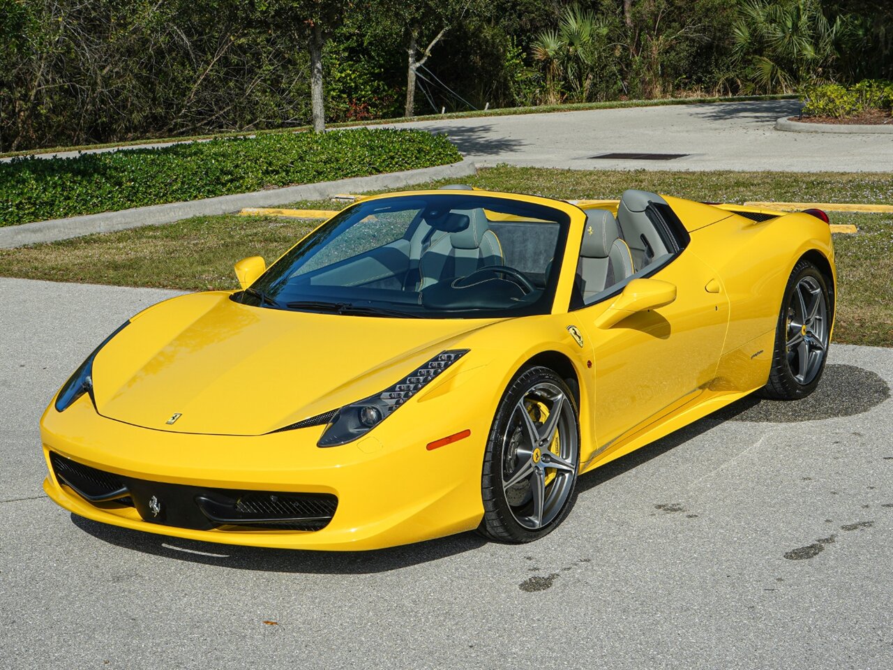 2015 Ferrari 458 Spider   - Photo 48 - Bonita Springs, FL 34134