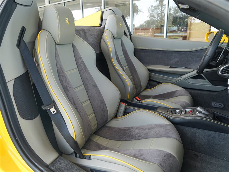 2015 Ferrari 458 Spider - Photo 22 - Bonita Springs, FL 34134