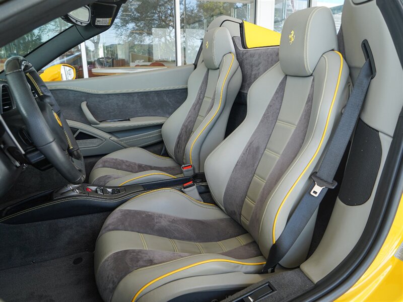 2015 Ferrari 458 Spider - Photo 16 - Bonita Springs, FL 34134