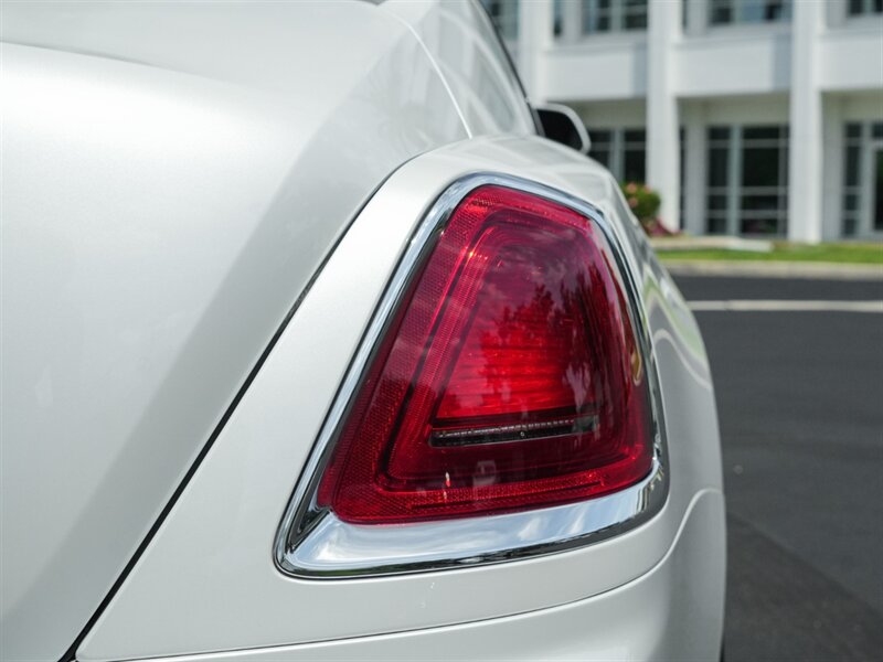 2017 Rolls-Royce Wraith   - Photo 56 - Bonita Springs, FL 34134