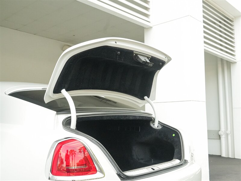 2017 Rolls-Royce Wraith   - Photo 41 - Bonita Springs, FL 34134