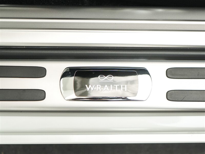2017 Rolls-Royce Wraith   - Photo 28 - Bonita Springs, FL 34134