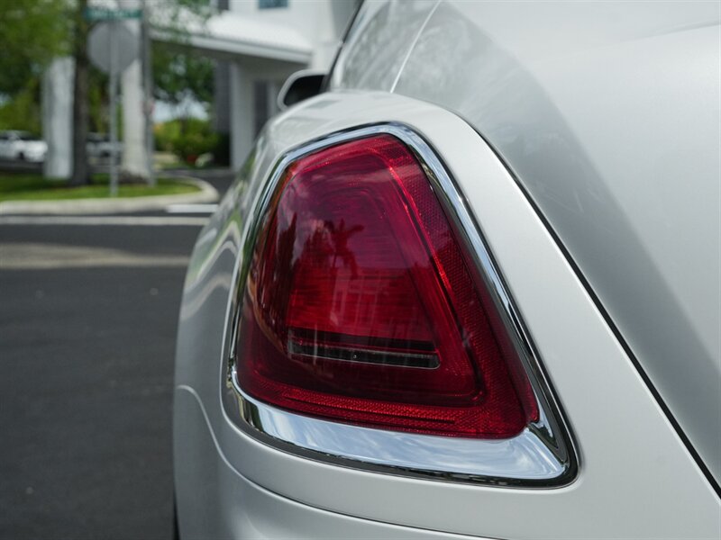 2017 Rolls-Royce Wraith   - Photo 53 - Bonita Springs, FL 34134