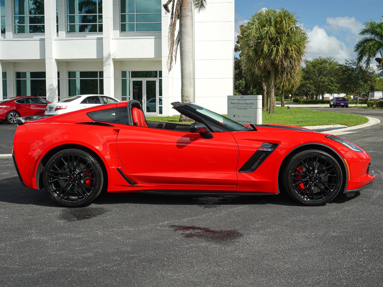 2019 Chevrolet Corvette Z06   - Photo 35 - Bonita Springs, FL 34134