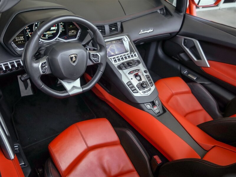 2014 Lamborghini Aventador LP 700-4  Roadster - Photo 2 - Bonita Springs, FL 34134