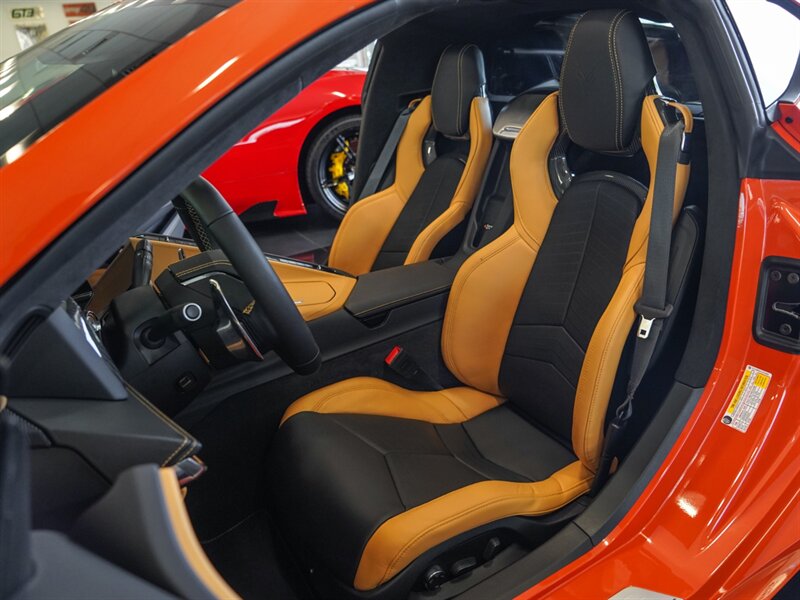 2020 Chevrolet Corvette Stingray   - Photo 11 - Bonita Springs, FL 34134