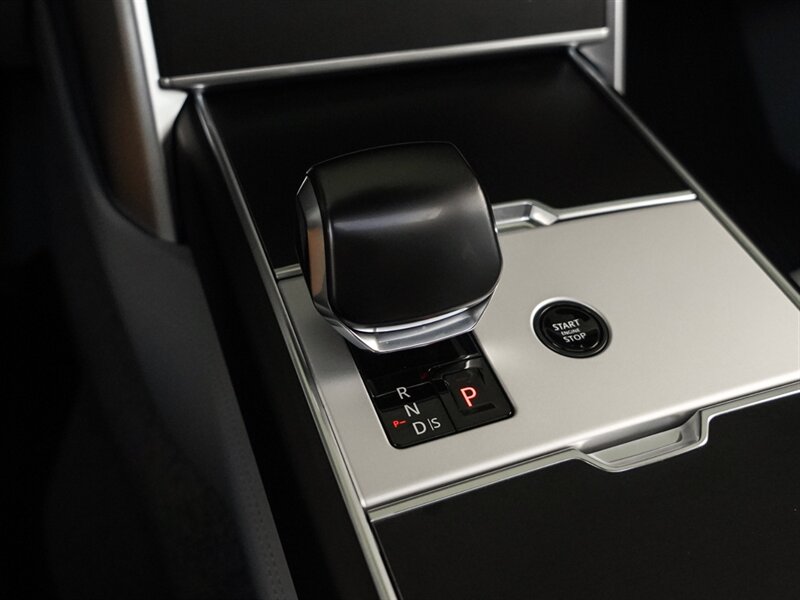 2024 Land Rover Range Rover P615 SV - Photo 18 - Bonita Springs, FL 34134