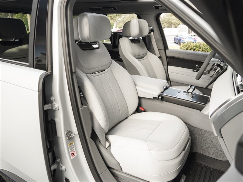 2024 Land Rover Range Rover P615 SV - Photo 35 - Bonita Springs, FL 34134