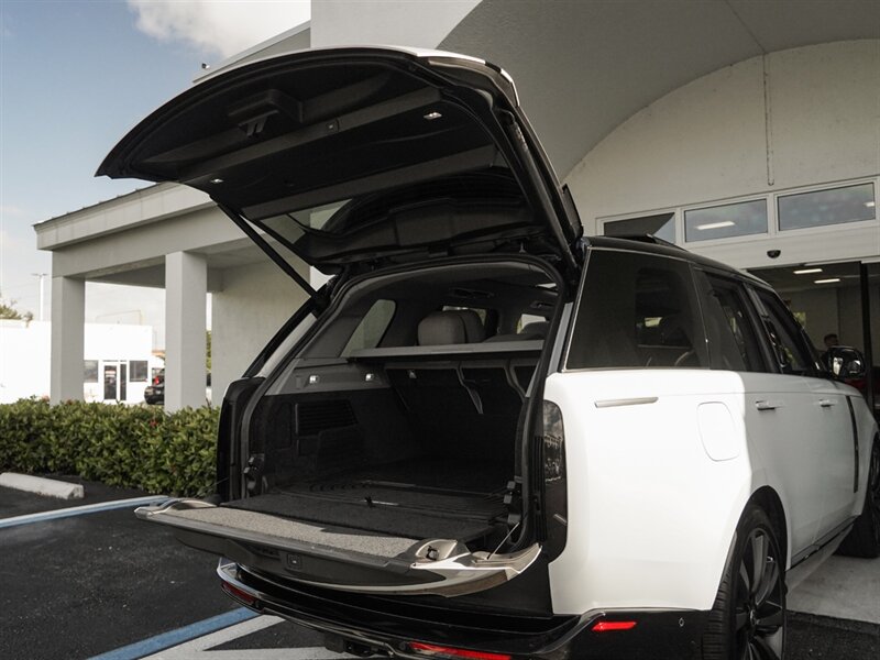 2024 Land Rover Range Rover P615 SV - Photo 43 - Bonita Springs, FL 34134