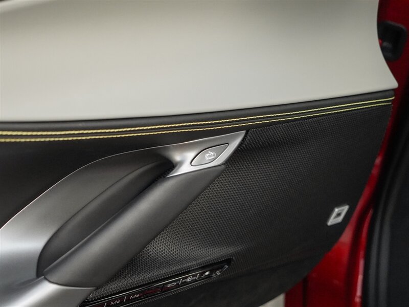 2023 Ferrari SF90 Stradale   - Photo 25 - Bonita Springs, FL 34134