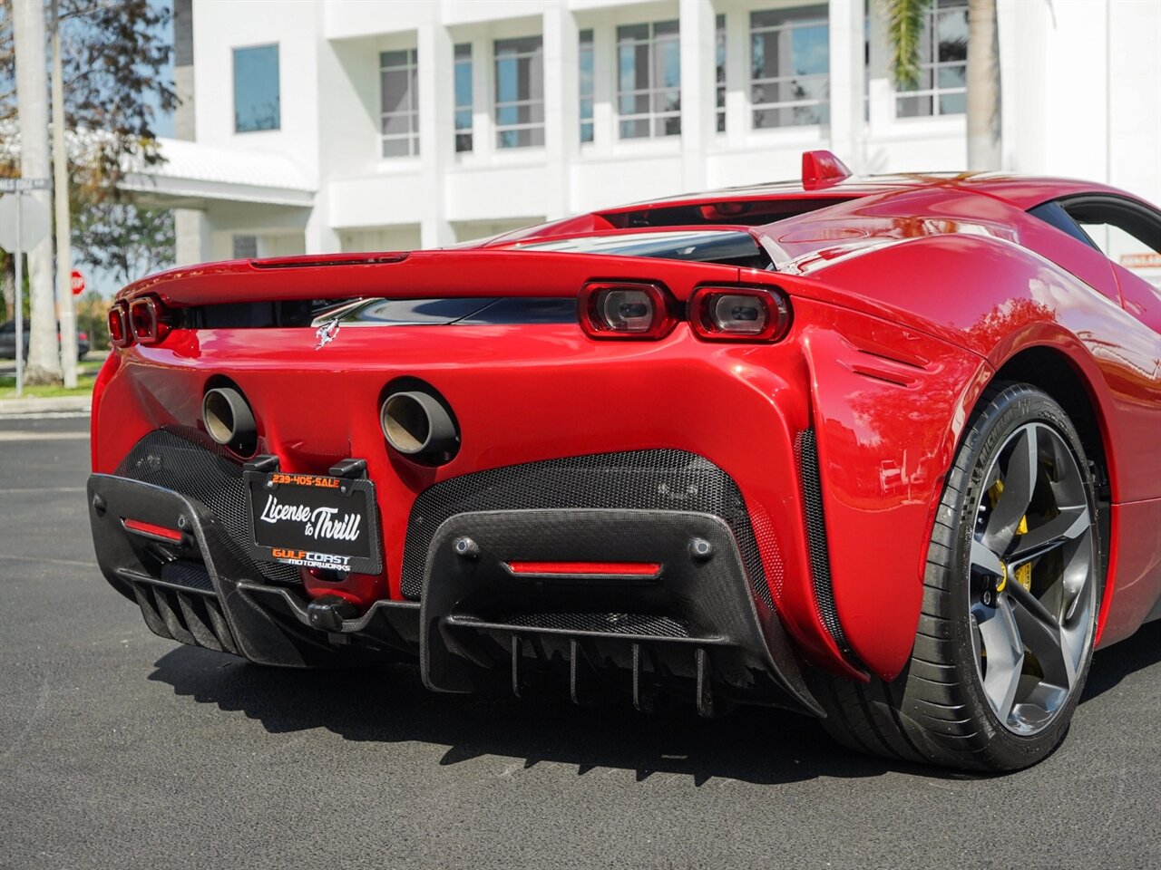 2023 Ferrari SF90 Stradale   - Photo 60 - Bonita Springs, FL 34134