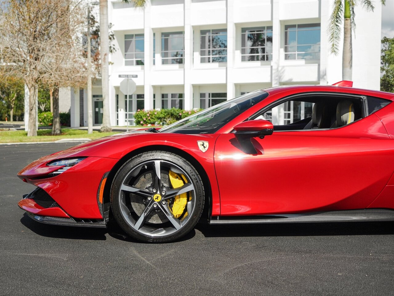 2023 Ferrari SF90 Stradale   - Photo 43 - Bonita Springs, FL 34134