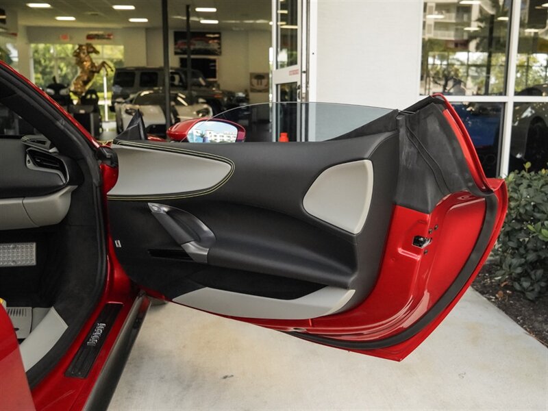 2023 Ferrari SF90 Stradale   - Photo 35 - Bonita Springs, FL 34134