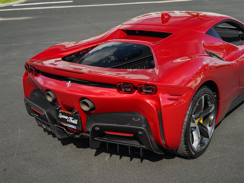 2023 Ferrari SF90 Stradale   - Photo 60 - Bonita Springs, FL 34134