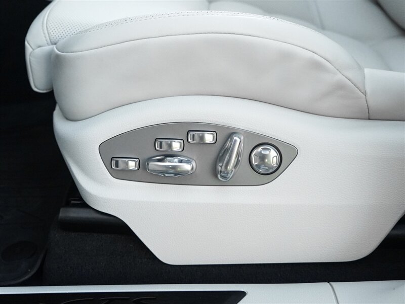 2023 Porsche Macan GTS - Photo 24 - Bonita Springs, FL 34134