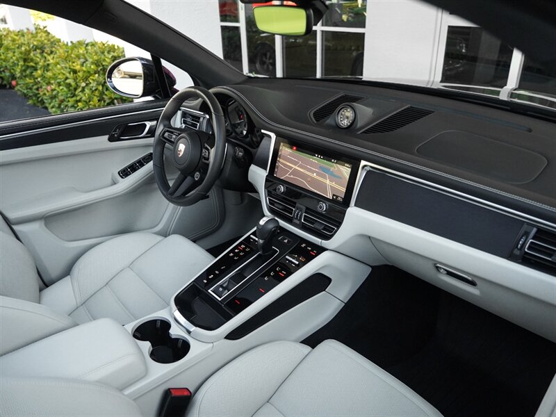 2023 Porsche Macan GTS - Photo 32 - Bonita Springs, FL 34134