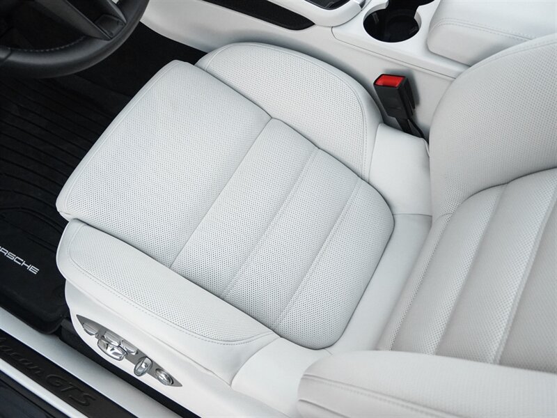 2023 Porsche Macan GTS - Photo 23 - Bonita Springs, FL 34134