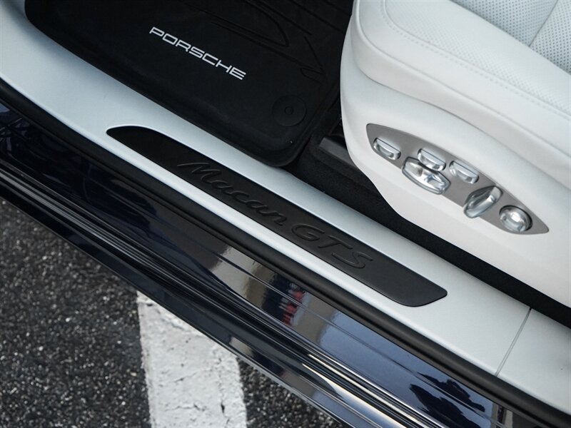 2023 Porsche Macan GTS - Photo 28 - Bonita Springs, FL 34134