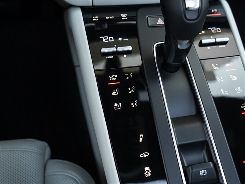 2023 Porsche Macan GTS - Photo 18 - Bonita Springs, FL 34134