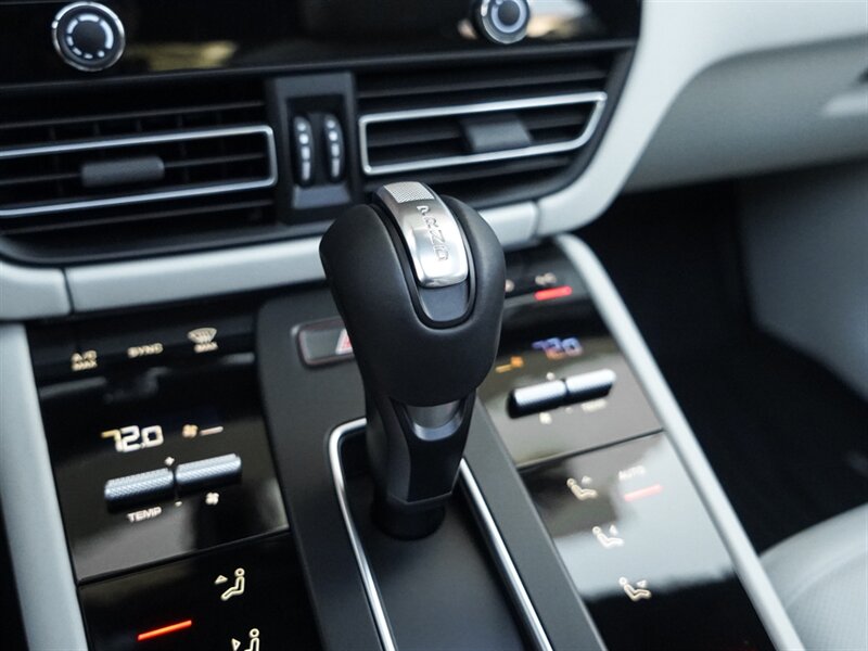 2023 Porsche Macan GTS - Photo 19 - Bonita Springs, FL 34134