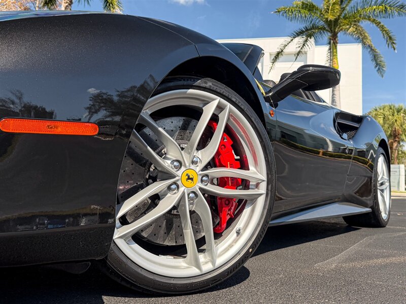 2018 Ferrari 488 Spider - Photo 11 - Bonita Springs, FL 34134