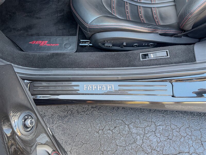 2018 Ferrari 488 Spider - Photo 25 - Bonita Springs, FL 34134