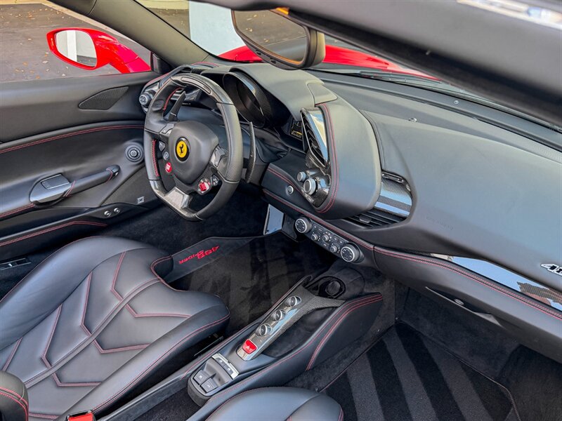 2018 Ferrari 488 Spider   - Photo 35 - Bonita Springs, FL 34134